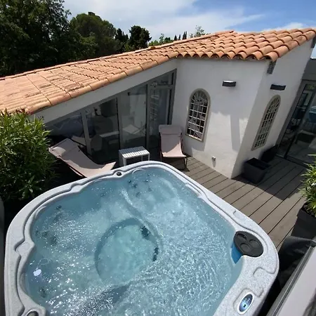 Le Rooftop Tropézien Saint-Tropez Buitenkant foto